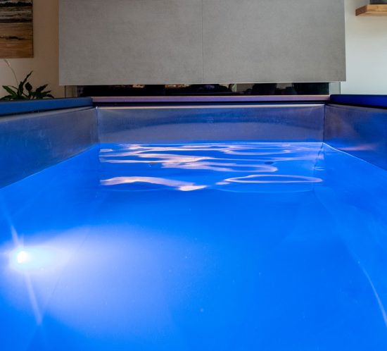 Cold water therapy tub - chromotherapy | Eureka